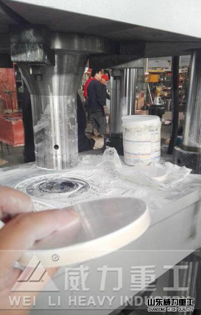 二氧化鋯烤瓷牙成型液壓機