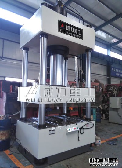 500噸四柱液壓機
