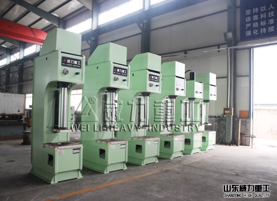 63噸單臂液壓機(jī)3