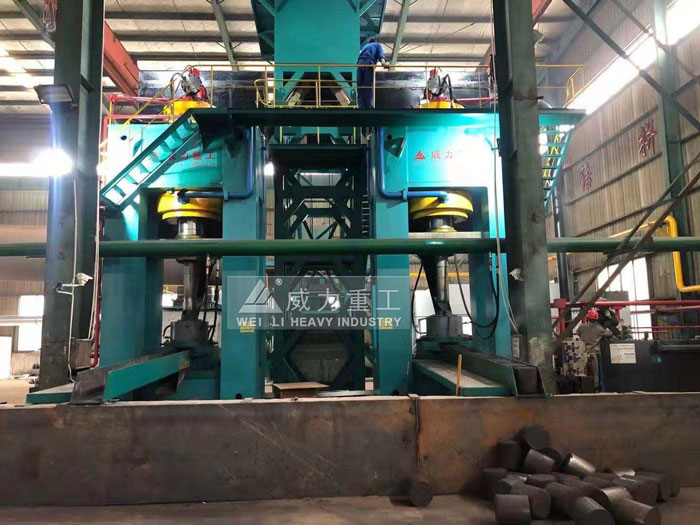 1600噸粒子鋼液壓機(jī)客戶現(xiàn)場(chǎng)