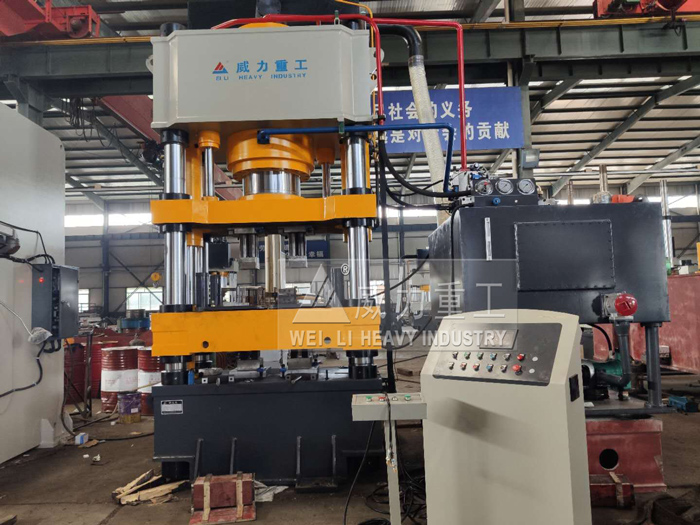 四梁四柱雙色魚(yú)餌液壓機(jī)