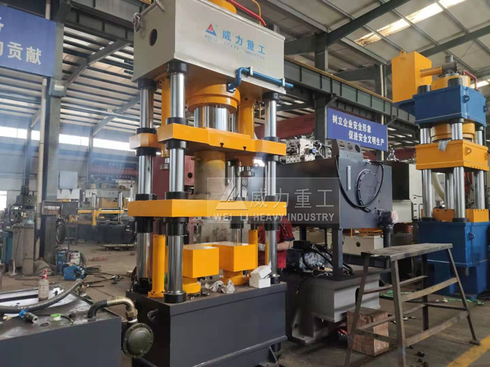 315噸粉末成型液壓機