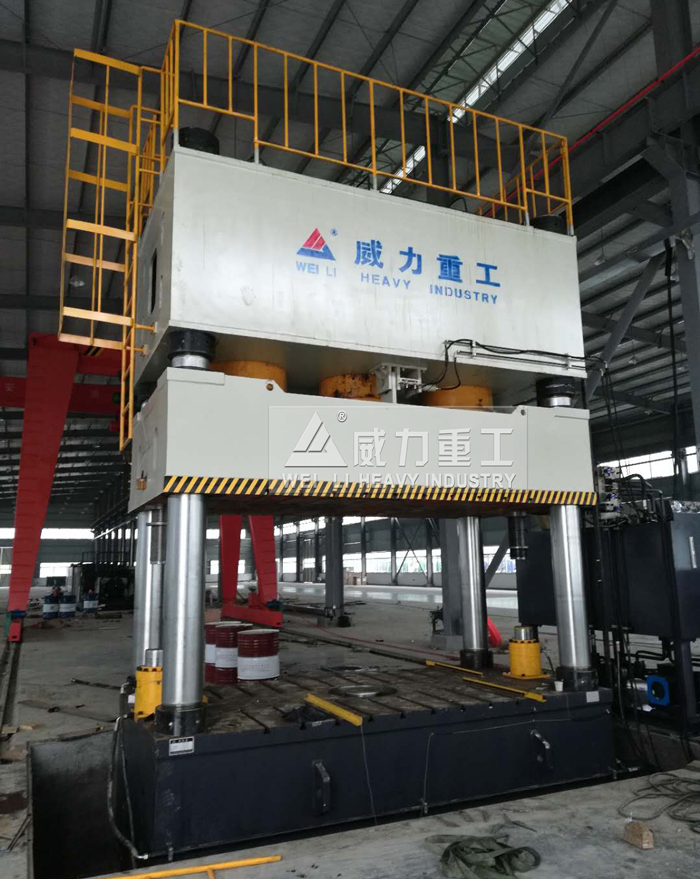 模壓玻璃鋼保險(xiǎn)杠成型液壓機(jī)