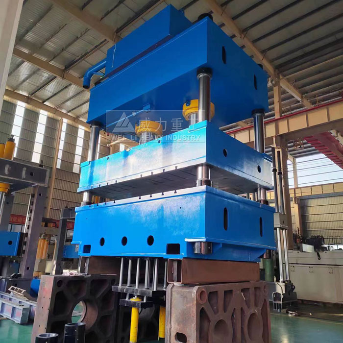 630噸四柱液壓機（大臺面）